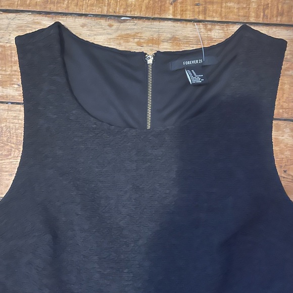 Size M Forever 21 Black Dress - Never worn - Picture 7 of 7